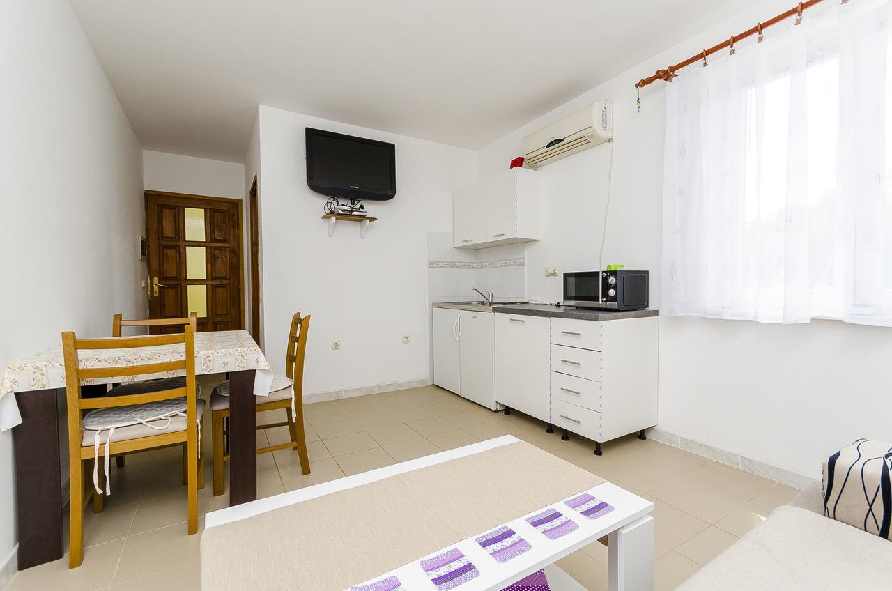 Apartments Mirko I Anda Donji Okrug  Exterior foto